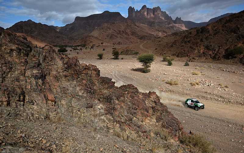 Dakar Rally: Tomiczka left, 15 Poles remained