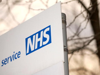 GPs offered 'new deal' if they agree seven-day opening