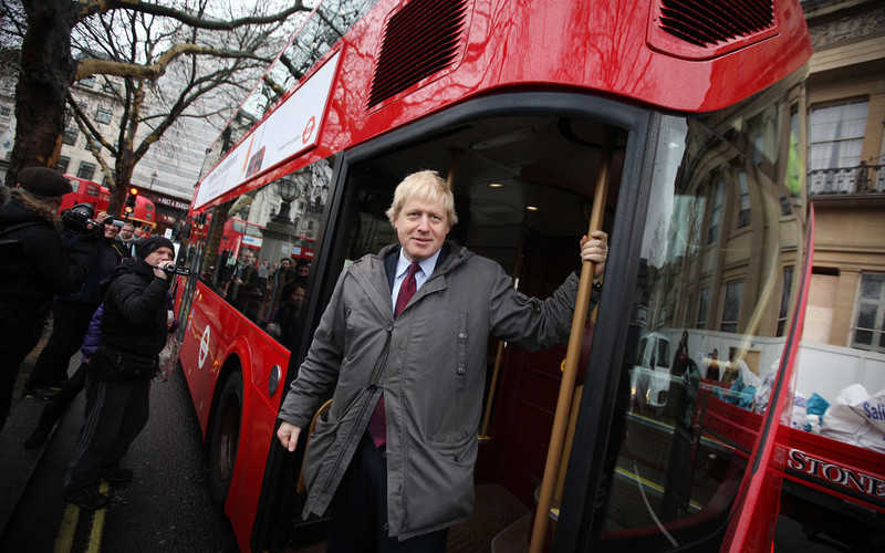 Do "autobusów Borisa" tylko przednimi drzwiami