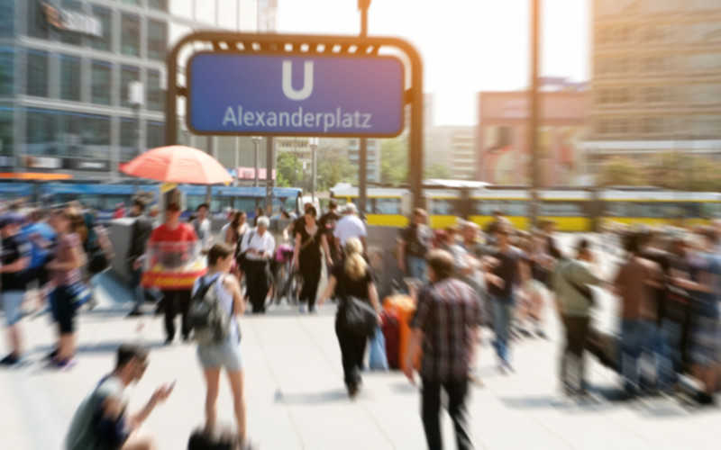 Niemcy: Według wstępnych szacunków, liczba ludności wzrosła do 83,2 mln