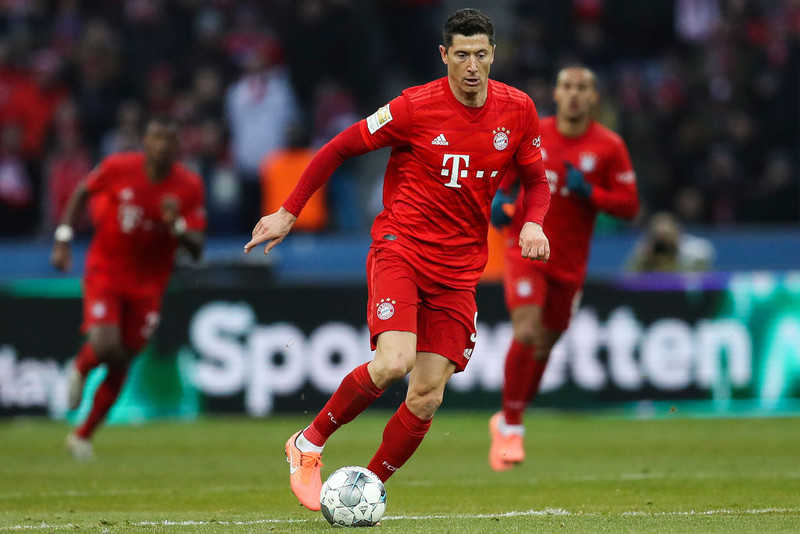 Liga niemiecka: Wysoka stawka meczu Bayernu z Schalke w 19. kolejce