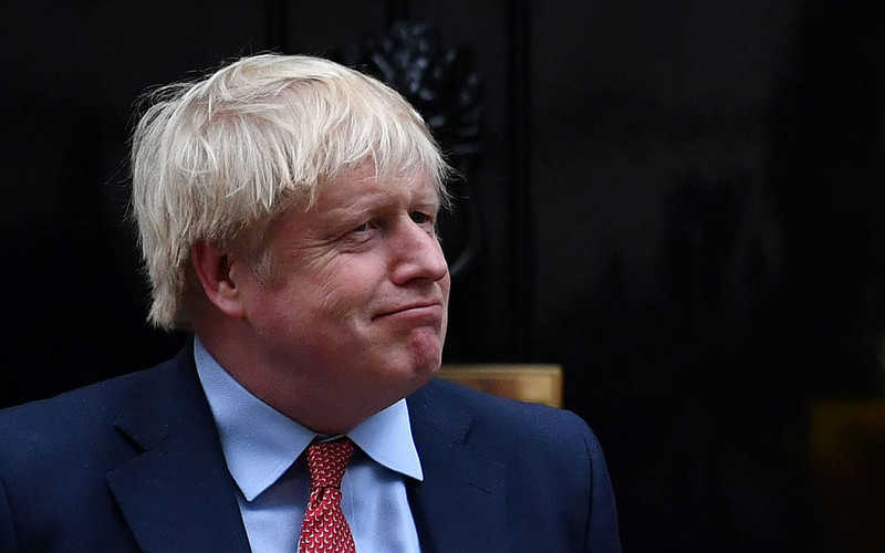 Brexit: Boris Johnson signs withdrawal agreement in Downing Street