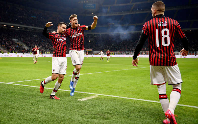 Puchar Włoch: Milan złożył hołd Bryantowi i awansował do półfinału