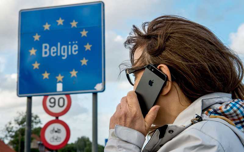 Brexit: UK travellers to EU face end of free roaming and pet travel from 2021