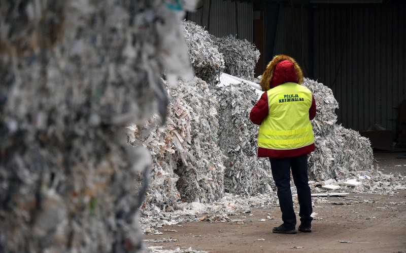 220 ton nielegalnych śmieci wróci z Polski do Wielkiej Brytanii