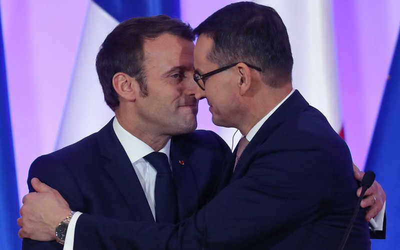 Politico: "Macron torn between Poland and Putin" 