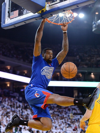 DeAndre Jordan is staying with the Clippers