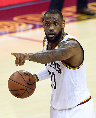LeBron James' contract punctuates $200 million day for Cleveland Cavaliers