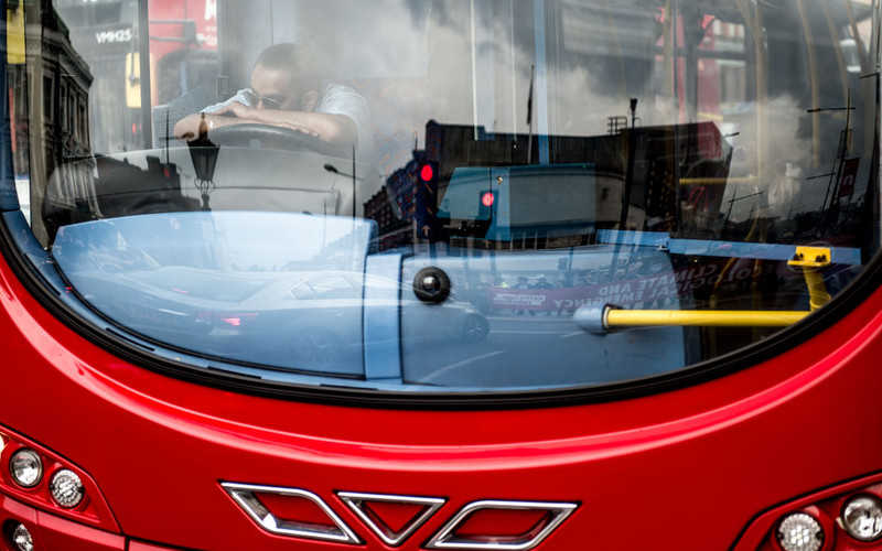Mayor unveils retention scheme for London's bus drivers