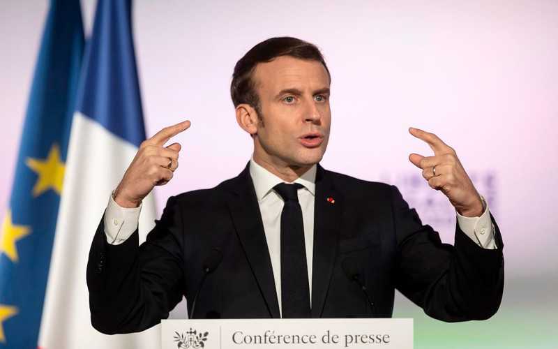"Le Monde": Macron nie chce stygmatyzować muzułmanów