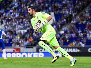 Real Madrid to confirm signing of keeper Kiko Casilla from Espanyol for £4m  