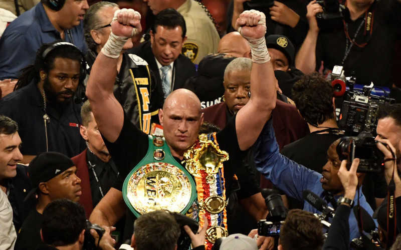Fury wygrał z Wilderem i zdobył pas mistrza świata WBC wagi ciężkiej