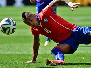 Juventus's Arturo Vidal moves to Bayern Munich after clubs agree £28m fee