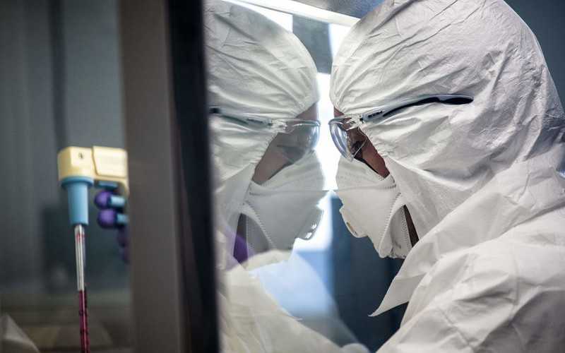 Szumowski: Testy na obecność koronawirusa "tylko dla potrzebujących"