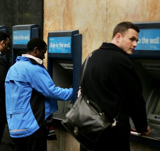 Bank Barclays zwolni 12 tys. pracowników