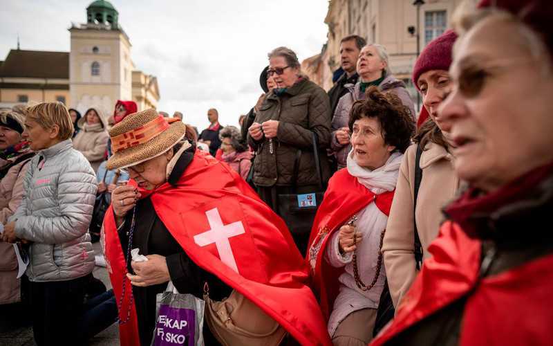Polska: Komisja Maryjna apeluje o modlitwy w intencji koronawirusa