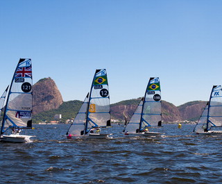 Tarnowski: W akwenie olimpijskim w Rio pływają delfiny i lodówki 