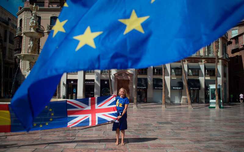 British residents in Spain 'confused and alarmed' about post-Brexit future