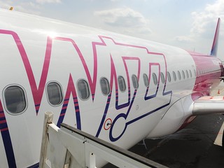 Wizz Air: Bring one additional personal item onboard with priority boarding