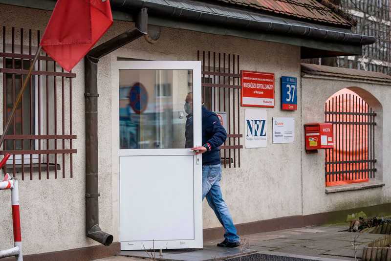 "Rzeczpospolita": Na razie Polacy nie panikują