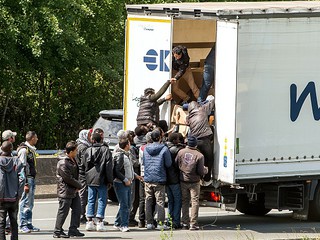 British truckers sold CO2 monitors to detect migrants
