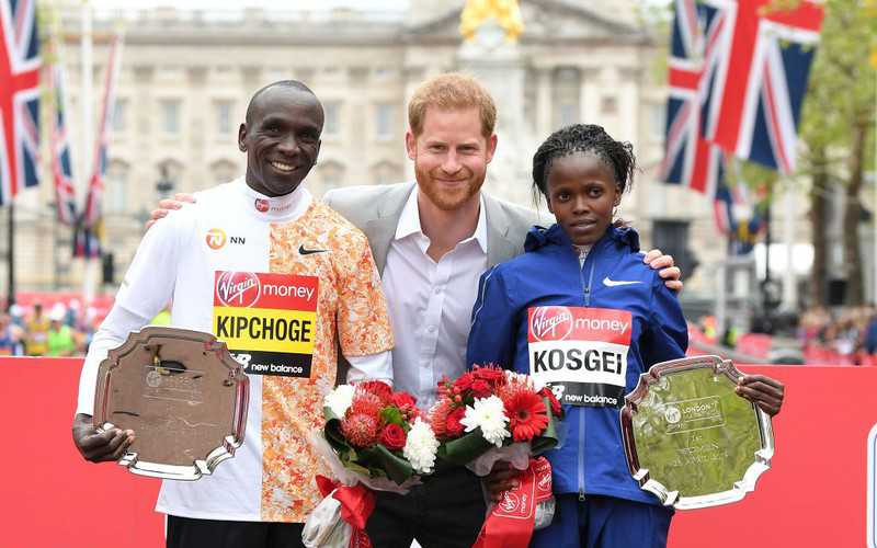 Coronavirus: London Marathon postponed until October