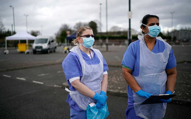 Coronavirus: UK manufacturers urged to consider switching to making ventilators
