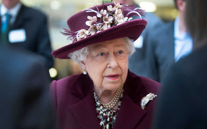 Elżbieta II odwołuje letnie przyjęcia. Kościół Anglii - nabożeństwa z wiernymi 
