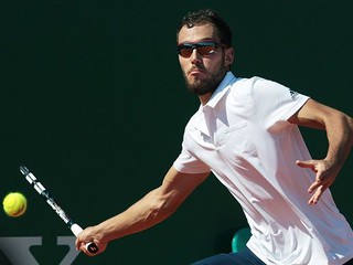 Janowicz lost to Karlovic in Montreal