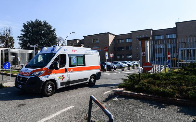 Włochy: "Pacjent nr 1" opuścił szpital w Lombardii 