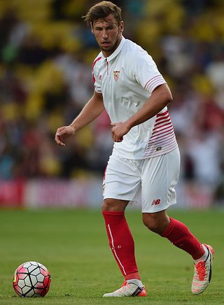Krychowiak with cracked ribs!