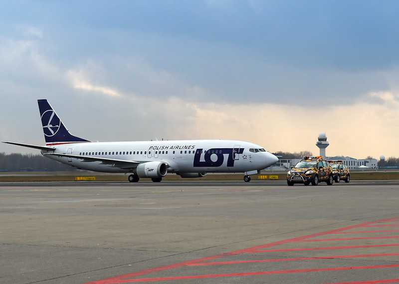 Today, more flights to Poland as part of the "LOT do domu" campaign