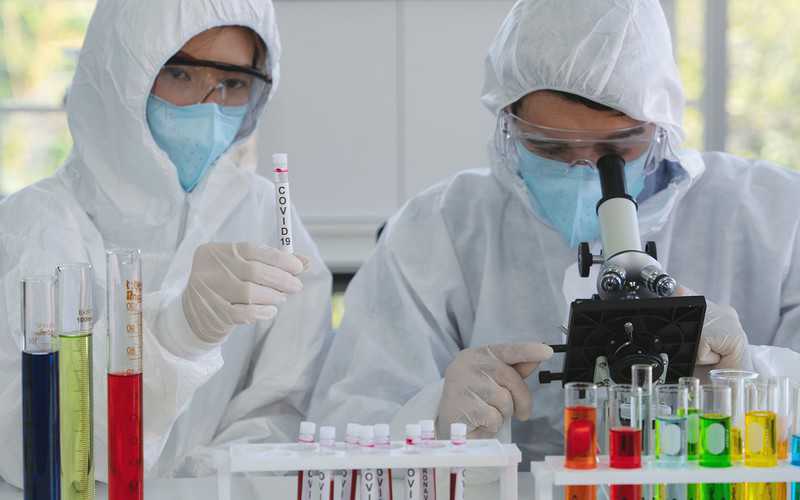 Niemiecka firma wprowadzi w kwietniu szybkie testy na koronawirusa