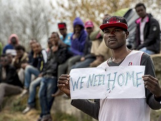 Burmistrz Calais: "Otworzymy granice, jeśli Cameron dalej nic nie zrobi"