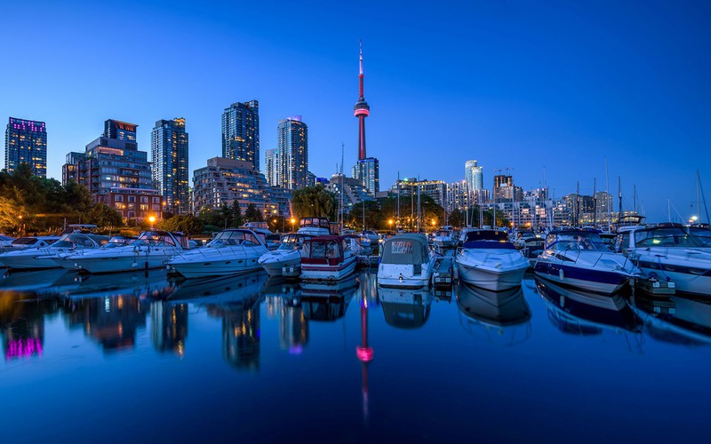 Canada: Without restrictions, 100,000 people would die in Ontario