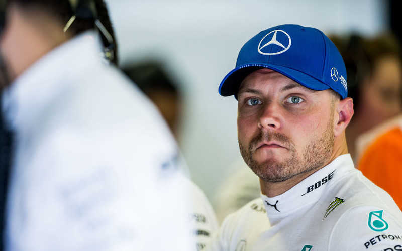 Formula 1: Bottas is skiing and walking in the mountains