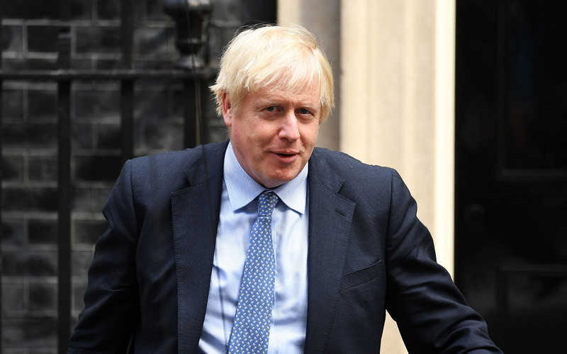 Brytyjscy politycy przesyłają Johnsonowi życzenia powrotu do zdrowia