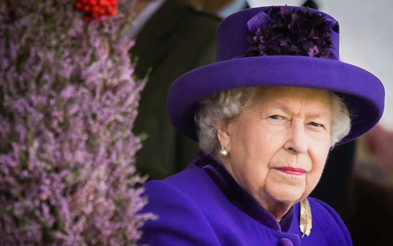 Królowa Elżbieta II życzy Johnsonowi szybkiego powrotu do zdrowia