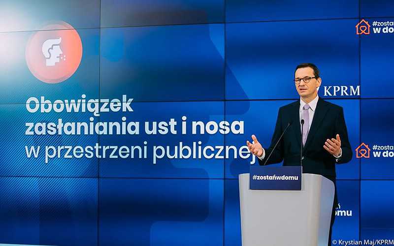 Premier prosi Polaków o pozostawanie w domach