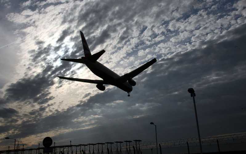 Straty linii lotniczych wciąż rosną. Nowe szacunki IATA