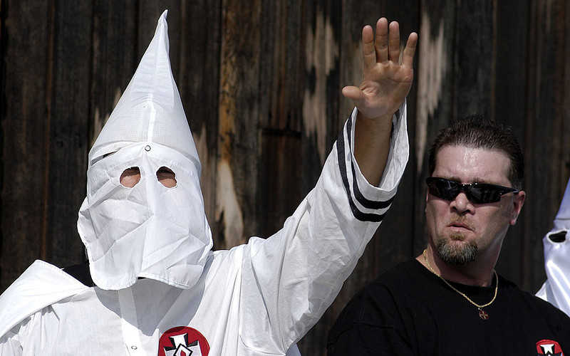 USA: Prawo wymierzone w Ku Klux Klan zawieszone przez pandemię