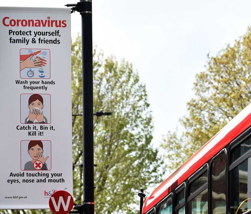UK: O 888 wzrosła liczba zgonów z powodu koronawirusa, łącznie już 15 464