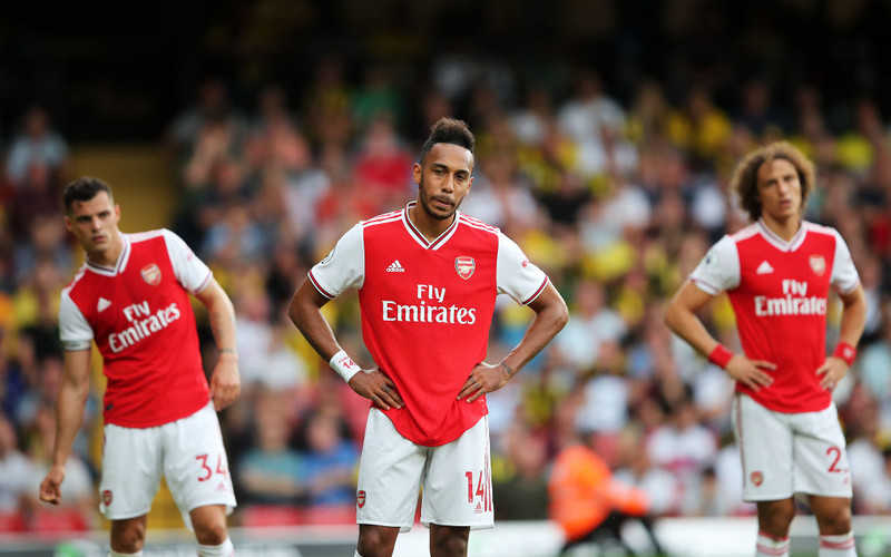 Piłkarze i sztab Arsenalu zgodzili się na obniżkę pensji 
