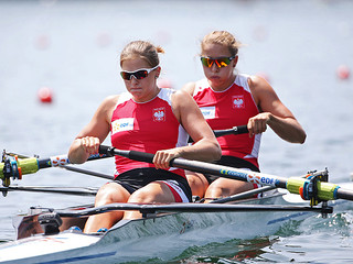 Anna and Maria Wierzbickie in semi final in Aiguebelette in France