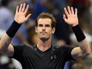 US Open 2015: Andy Murray moves on as Nick Kyrgios succumbs