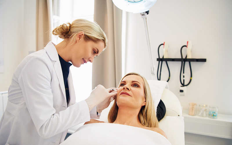 Sweden: Private clinics do plastic surgery but don't want to help hospitals