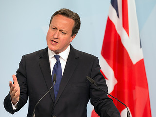 Cameron: "Wielka Brytania przyjmie 20 tys. uchodźców"