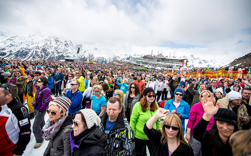 5 tys. zakażonych turystów pozwało władze Tyrolu