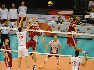 Poland eased past Tunisia 25-17, 25-15, 25-20.