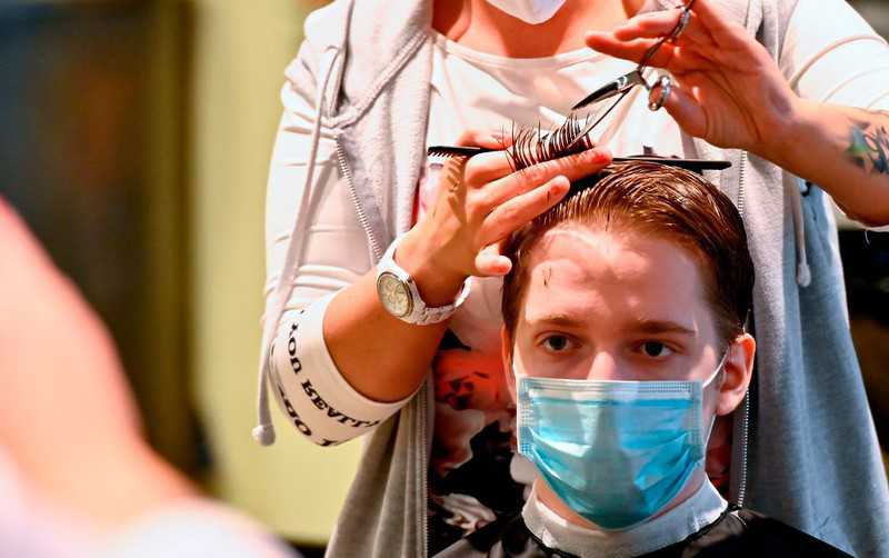 Hairdressers urged to avoid black market cuts